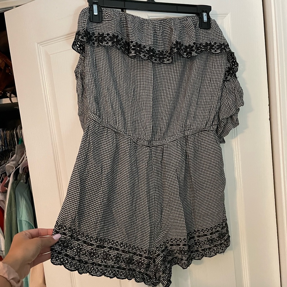 Womens American Eagle black and white medium sized romper